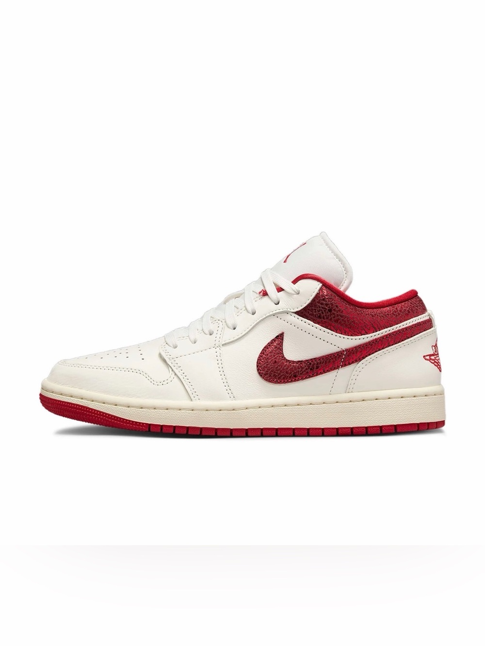 Nike Men’s White and Red Low-Top Swoosh Sneakers